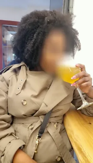 Andrea, 35