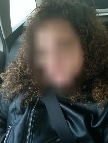 Elisabeth, 35