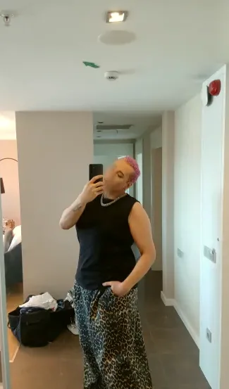Gudrun, 33