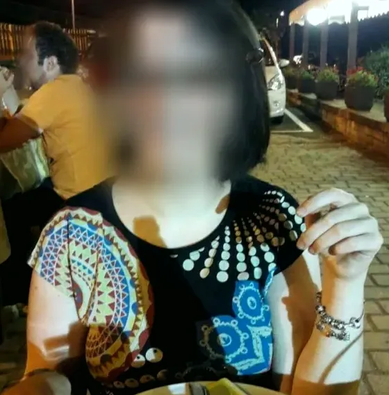 Ivona, 32