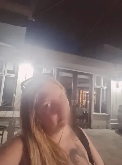 Martina, 35