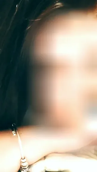 Michaela, 30