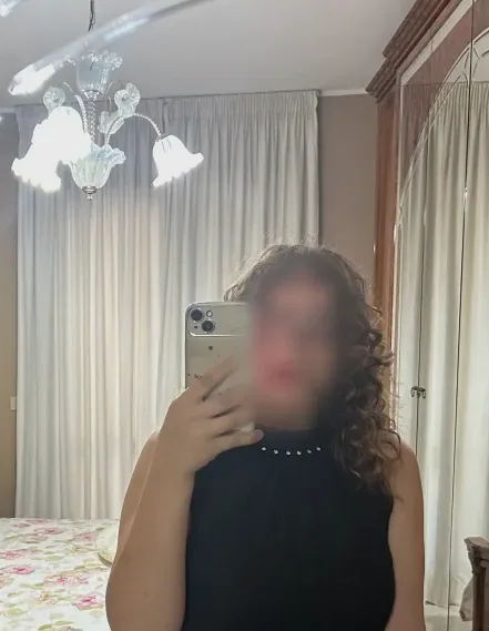 Paula, 21