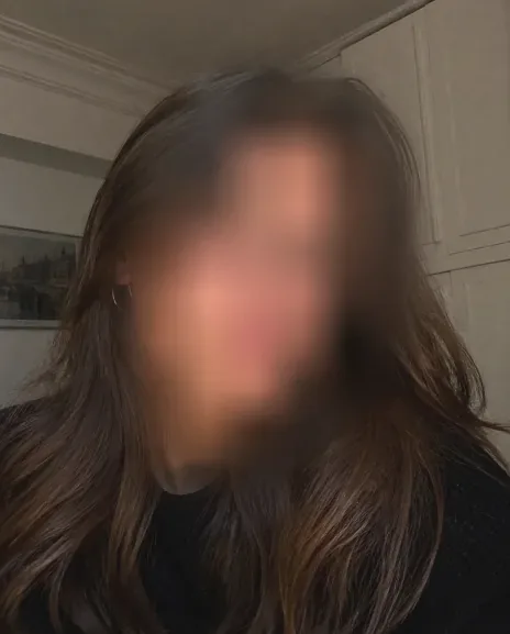 Valentina, 30